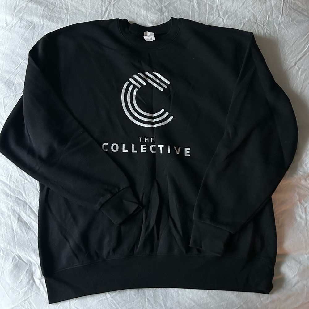 Black sweatshirt